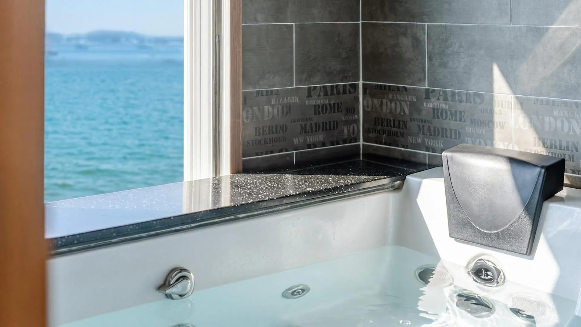 Daebudo Dunia Spa Pension Incheon